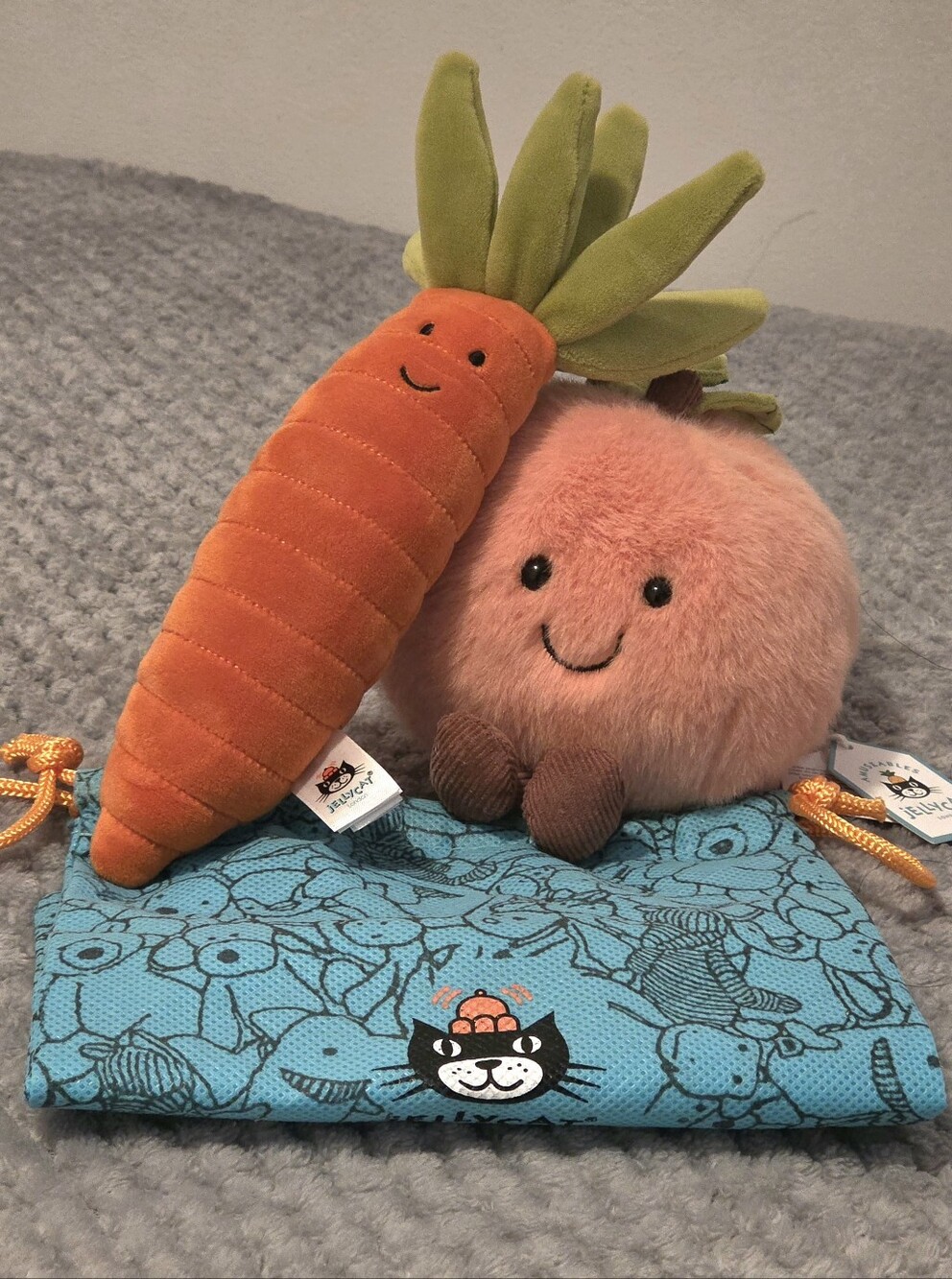 Jellycat Amuseables Bundle- Peach & Carrot